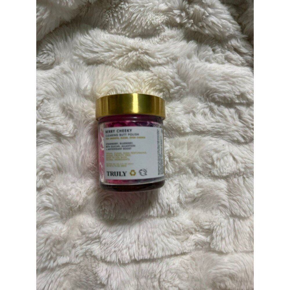 Truly Berry Cheeky Clearing Booty Butter